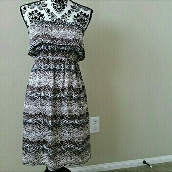 Dresses & Skirts - Abstract Print Strapless Dress